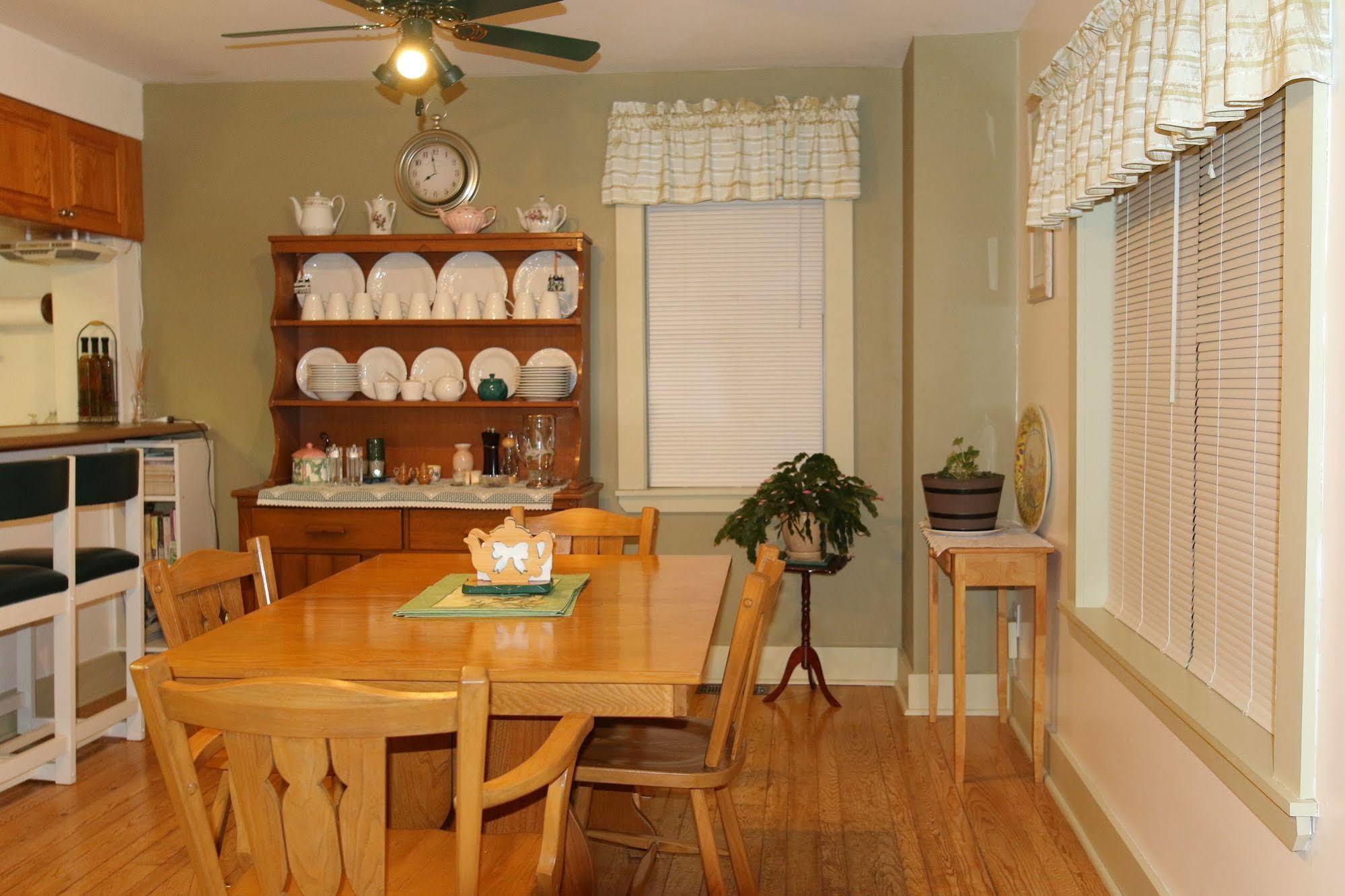 Anchorage House And Cottages 핼리팩스 외부 사진